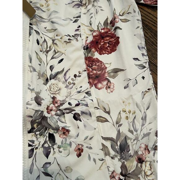 Artesands NWT Clementine White Seurat Short Sleeve Sunsafe Top White Size 10 - Picture 2 of 8